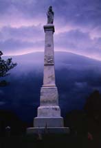 monument in Warrenton